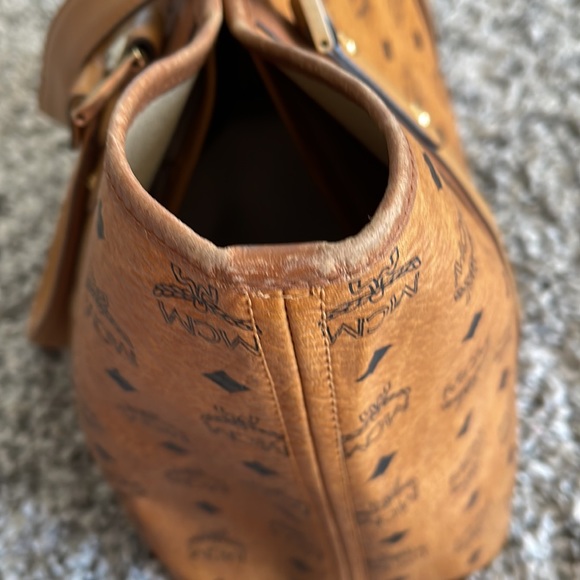 MCM tote - Picture 8 of 16